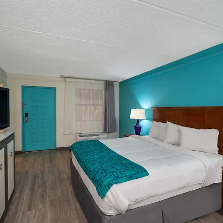 Howard Johnson By Wyndham Atlanta College Park-3